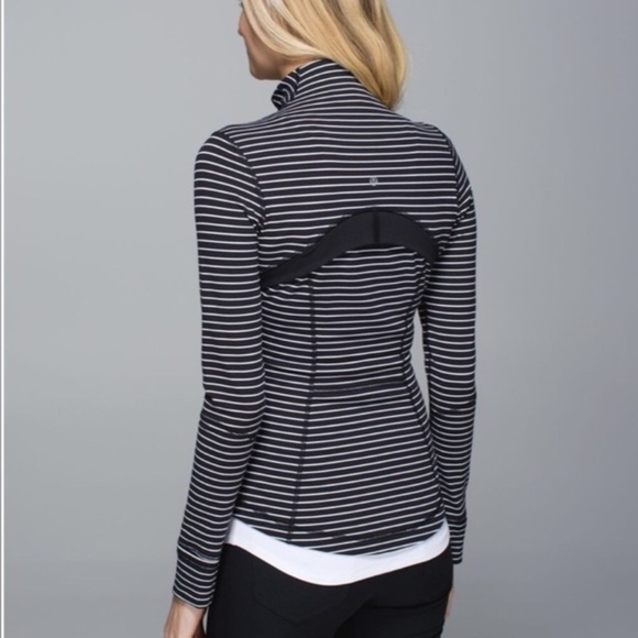 Lululemon • Parallel Stripe Define Jacket-size 8 - Picture 4 of 9